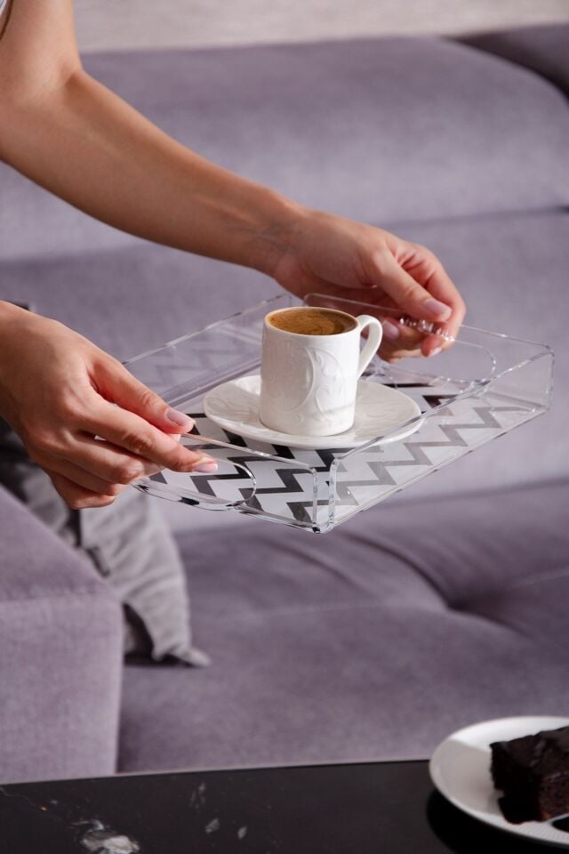 Line Zigzag Pleksi Tepsi S – 26x18 cm