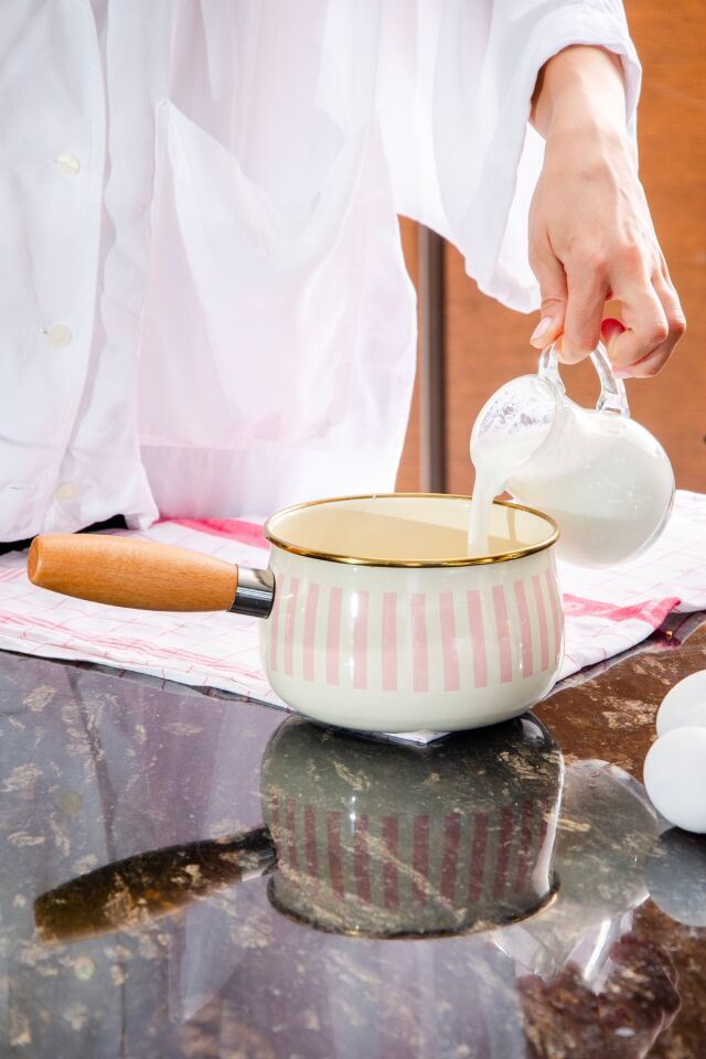 Blush Royale Emaye Ahşap Saplı Sütlük | Yumurtalık | Sosluk 1.3 Lt